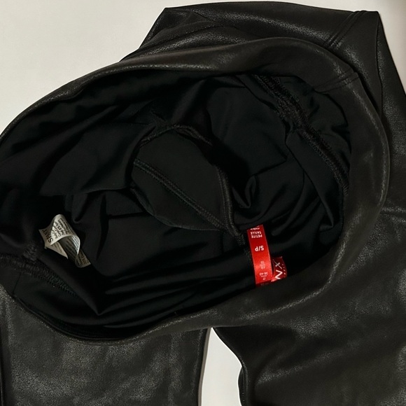 SPANX Faux Leather Black High Waisted Leggings Tummy + Booty Shaping Sz S - Picture 12 of 12